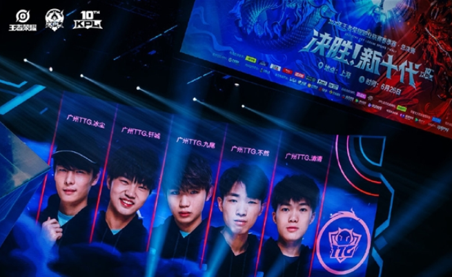 了一张健身 了一张健身