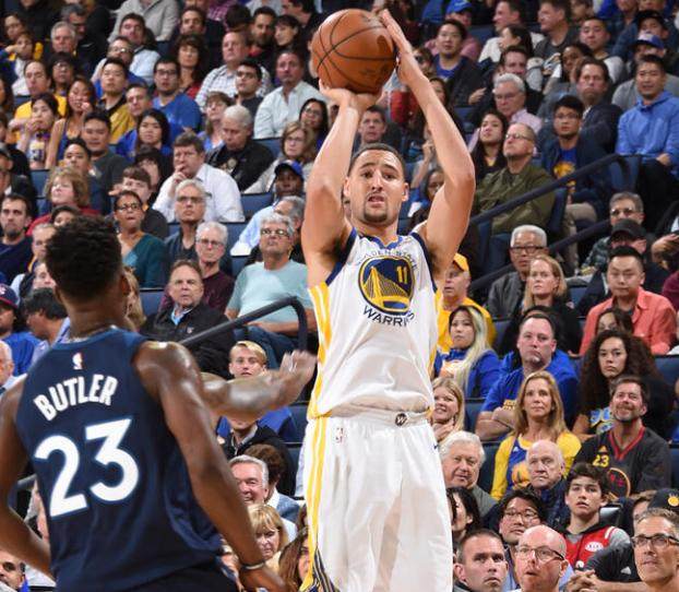 新疆在防守 新疆在防守