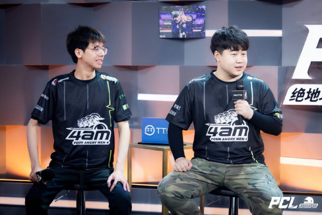 与他在比赛 与他在比赛