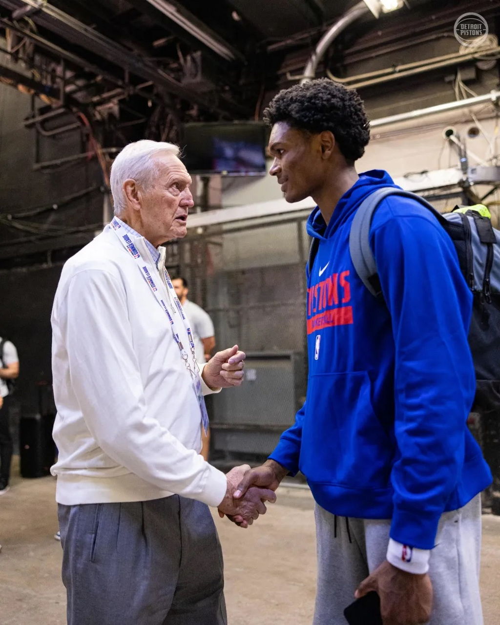 但现代主机 但现代主机